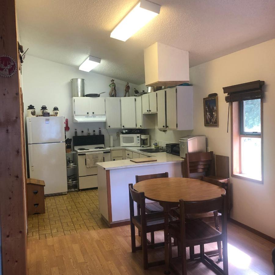 Porter'S Place Vanderhoof Екстер'єр фото